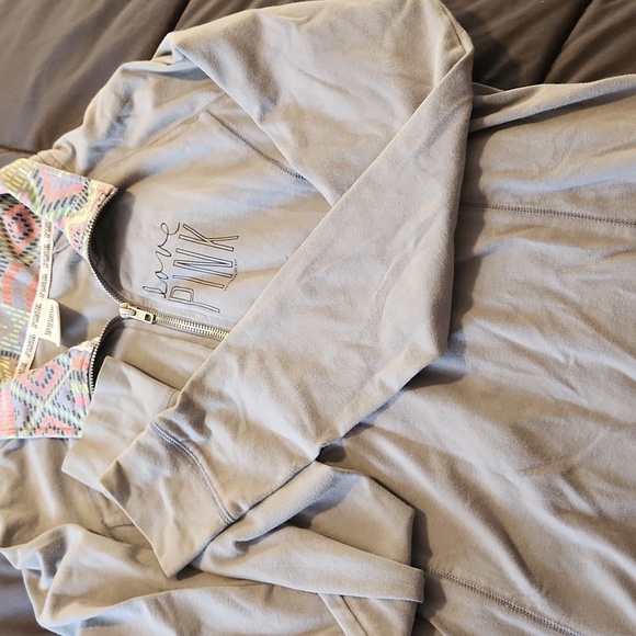 Sweater - Picture 3 of 3